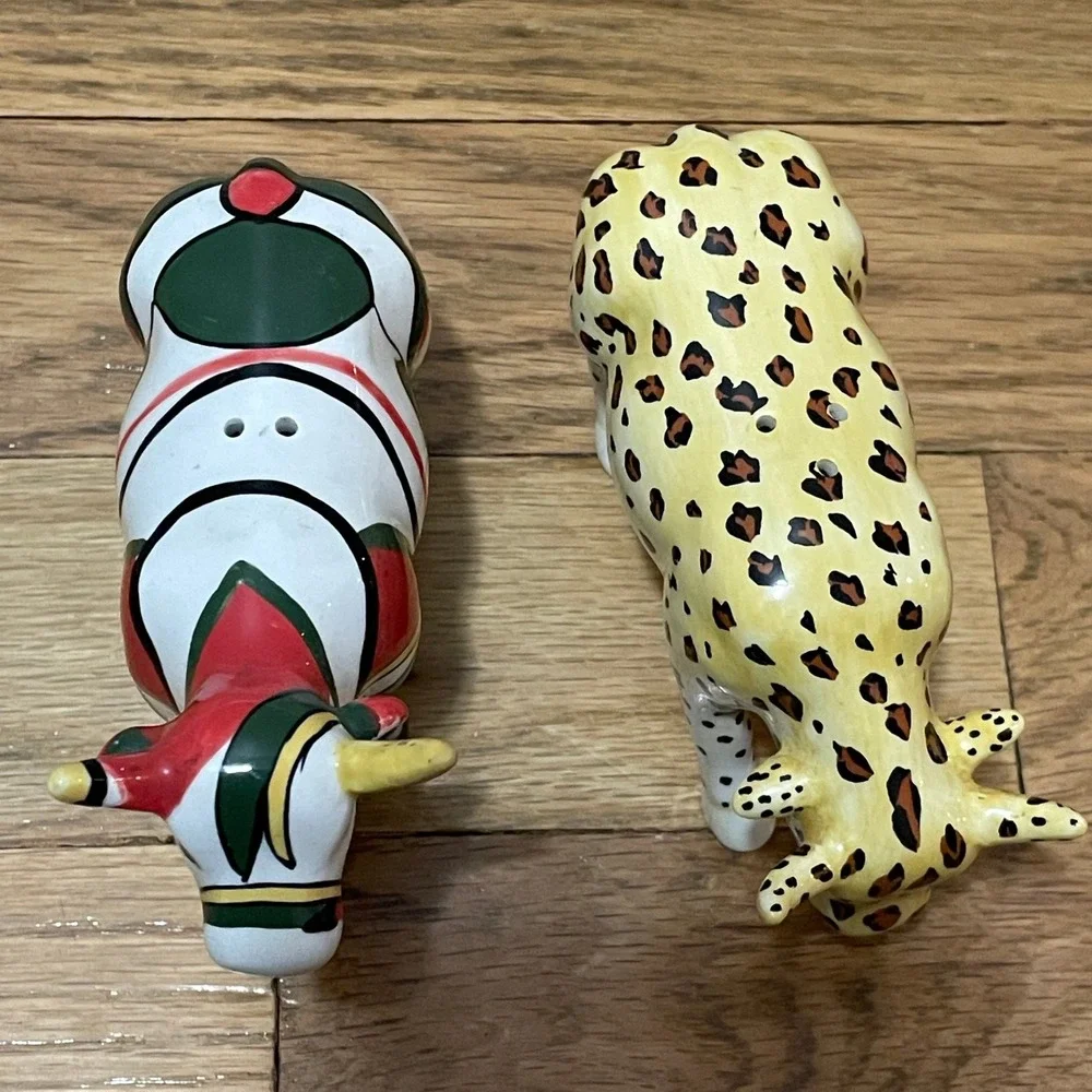 TM and 2000 CPH Vintage Ceramic Cow Salt and Pepper Shakers Boho Farmhouse Decor